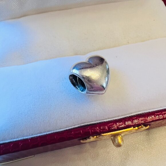 Pandora .925 Sterling Silver Heart Charm - Picture 3 of 6